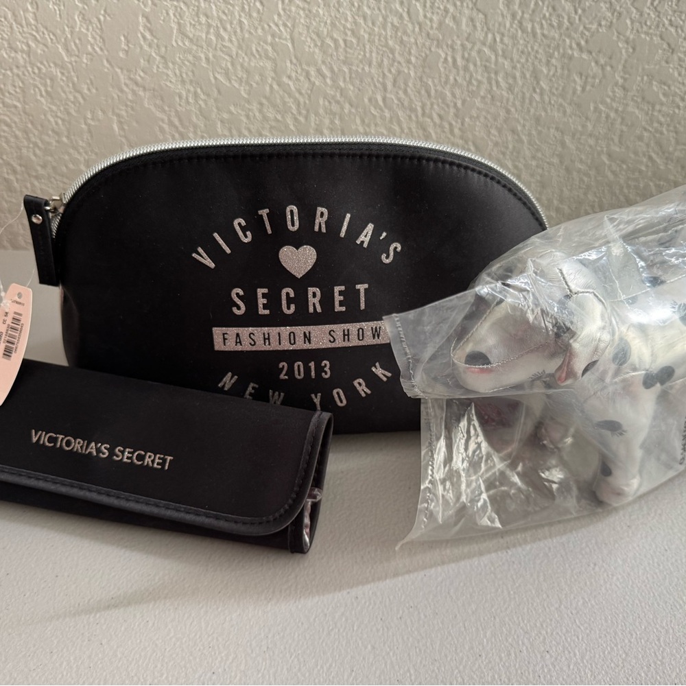 Victoria's Secret Cosmetic Case & PINK Dog
